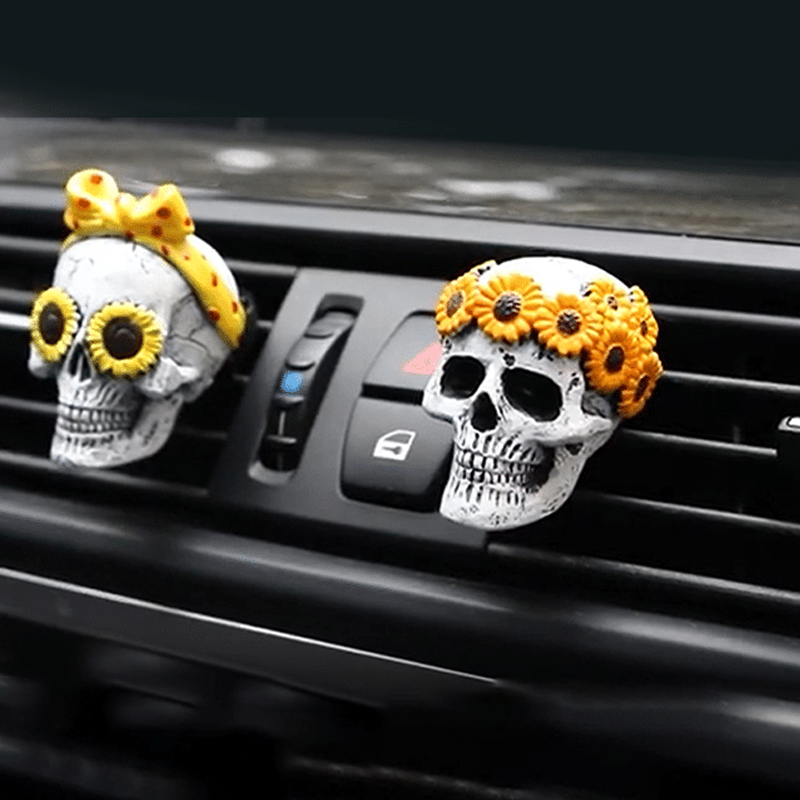 Evil Skulls With Air Freshener (2 PCs)