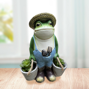 Cute Gardener Frog Statue