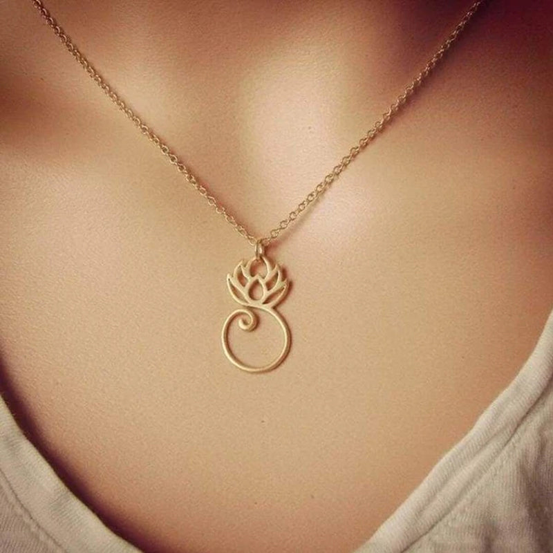 Women Lotus shiny Necklace